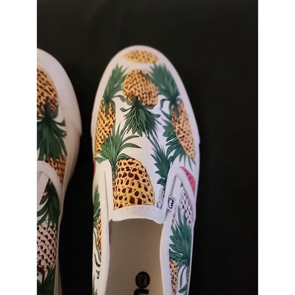 Lam Canvas Slip Ons. Memory Foam Insole - Pineapple - Size‎ 7.5 US
